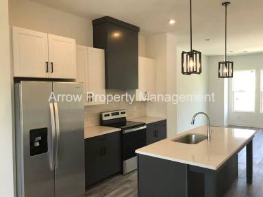 Main picture of 1543 57th Ave N