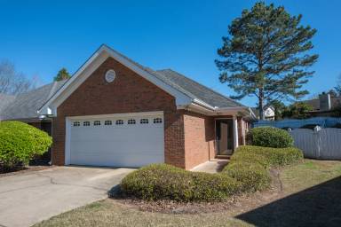 Main picture of 1605 Overcup Cir