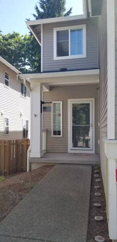 Main picture of 865 Ebbets Dr SW