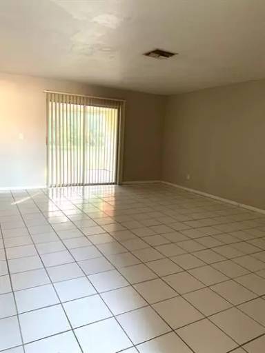 Main picture of 1221 SE 24th Ave