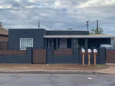 Main picture of 1317 W Pima St