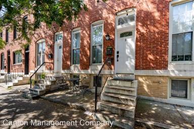 Main picture of 240 N Milton Ave