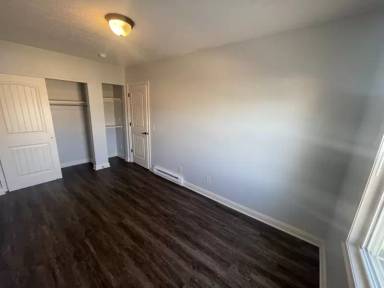 Main picture of 4133 S Dixie Dr