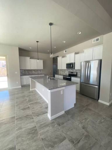 Main picture of 6221 Alchemy St