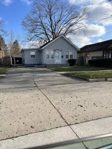 Main picture of 20744 Ehlert Ave