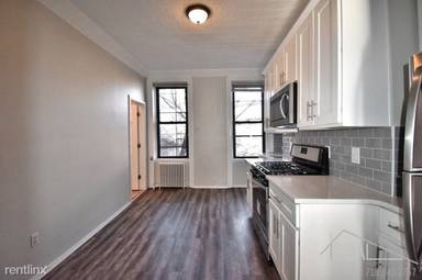 Main picture of 306 3rd Ave