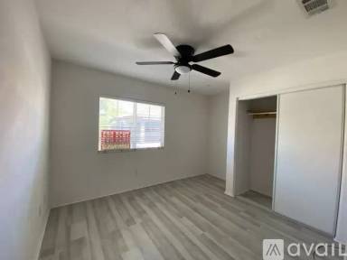 Main picture of 25856 Iris Ave