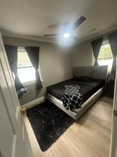 Main picture of 14 Oneda Dr