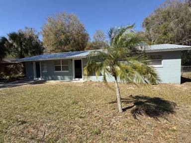 Main picture of 150 Live Oak St