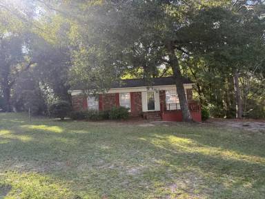 Main picture of 831 Ridge St