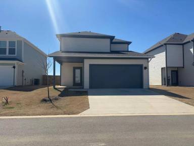Main picture of 4802 W Planetree St