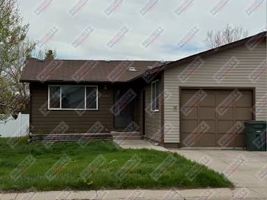 Main picture of 2382 Mahogany Cir