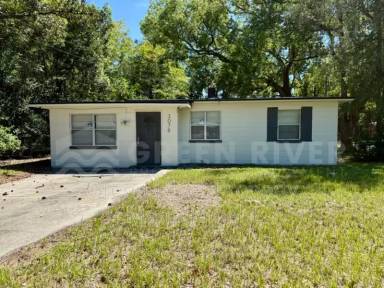 Main picture of 3078 W 15th St