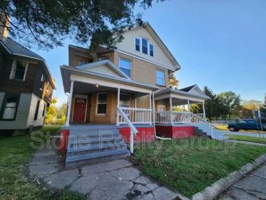 Main picture of 1028 S 8th St