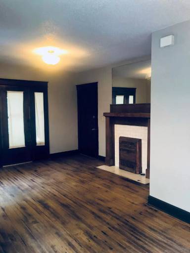 Main picture of 4044 Campbell St