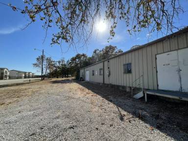 Main picture of 4109 N Parkdale Ln