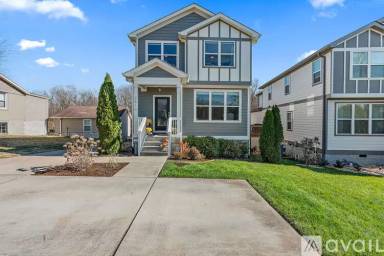 Main picture of 2610 Brittany Dr