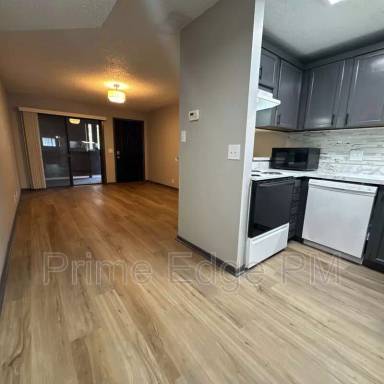 Main picture of 1121 N 28th St