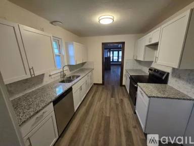 Main picture of 252 N Lorraine Ave