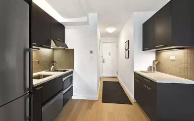 Main picture of 222 E 369 St