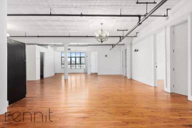 Main picture of 1449 Broadway