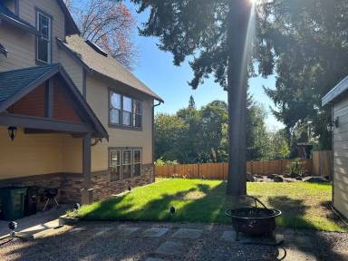 Main picture of 311 NE 117th St