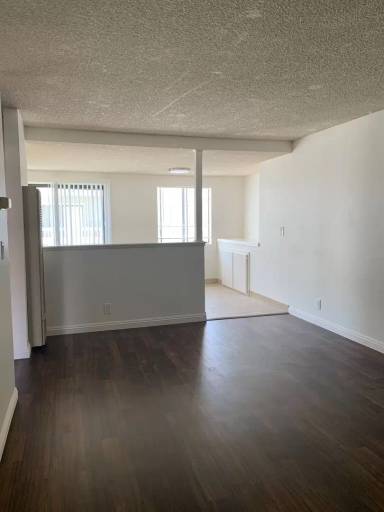 Main picture of 25512 Belle Porte Ave