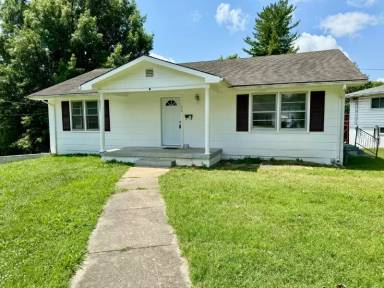 Main picture of 312 Spring St