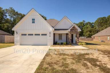 Main picture of 66 Quail Run Ave