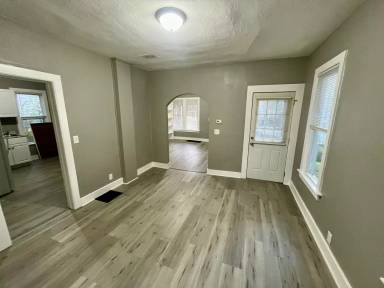 Main picture of 77 Mary St