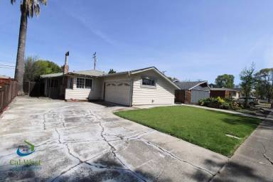 Main picture of 2121 Calabazas Blvd