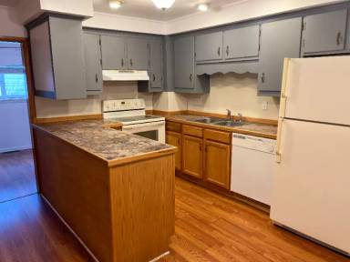 Main picture of 34 Robble Ave