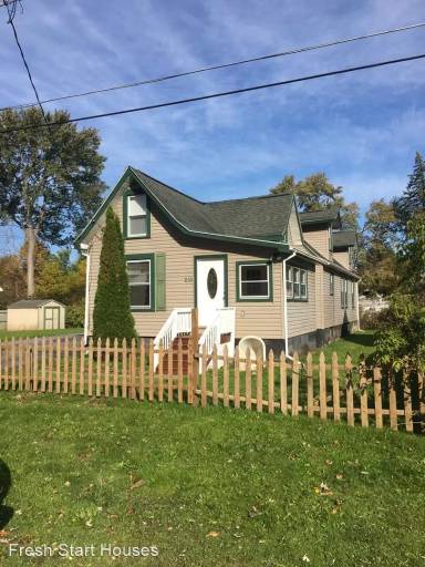 Main picture of 210 Dutton Ave