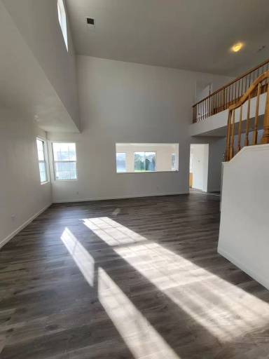 Main picture of 131 Greenmeadow Cir