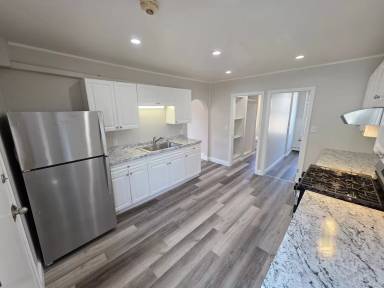 Main picture of 367 Broad St