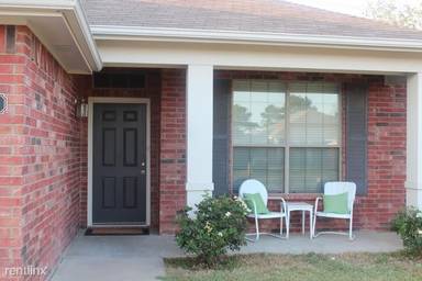 Main picture of 6930 Ranch Hill Dr