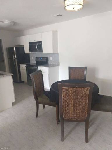 Main picture of 8813 Latrec Ave