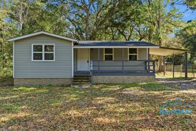 Main picture of 1528 Ladnier Rd