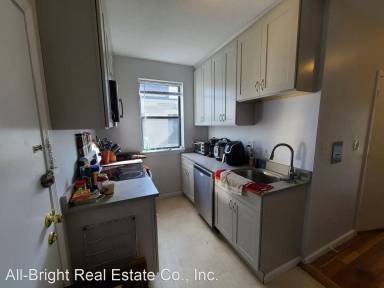 Main picture of 317 Summit Ave