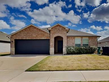 Main picture of 3420 Moraine Dr
