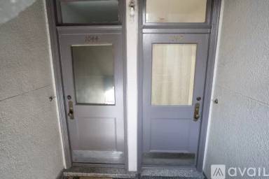 Main picture of 1042 Montgomery St