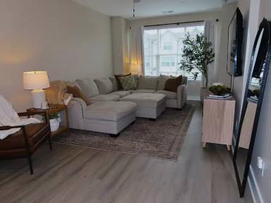 Main picture of 204 Harper Lndg