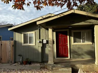 Main picture of 643 Palm Ave