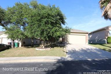 Main picture of 1014 Magnolia Hl