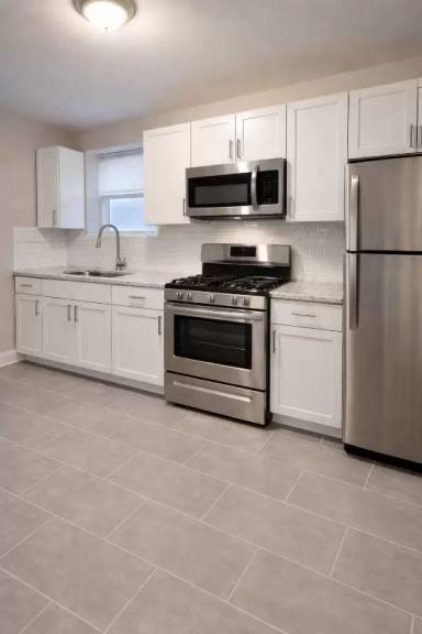 Main picture of 8009 S Maryland Ave