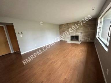 Main picture of 3754 Bruneal St