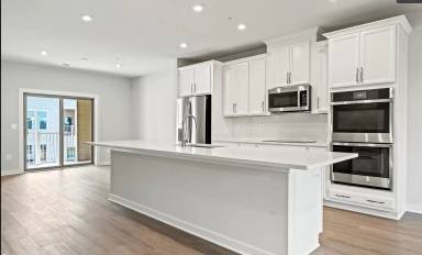 Main picture of 605 Market Grove Dr