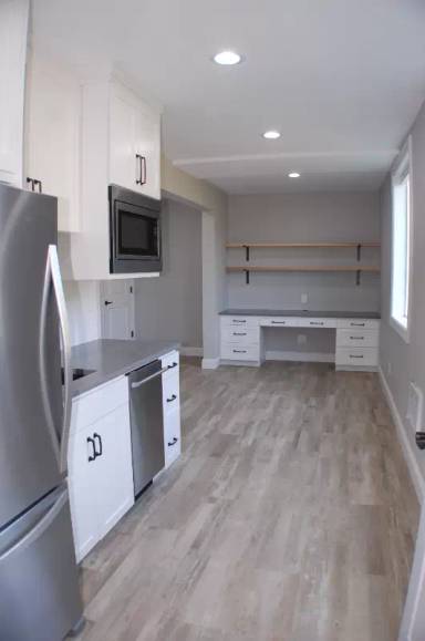 Main picture of 2424 NW Elgin St