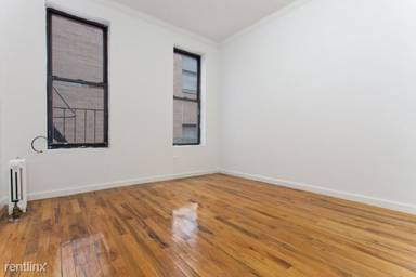 Main picture of 86 East 4th St