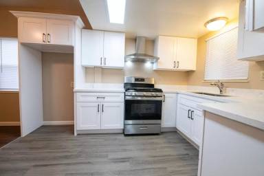 Main picture of 1974 Snyder Ln